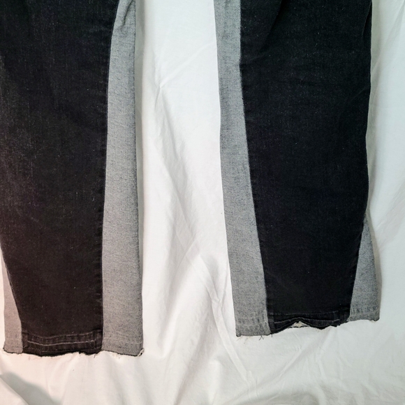 Rebel Vengeance Men's Low Rise Flare Two Tone Distressed Jeans - Size 34 - Picture 11 of 15